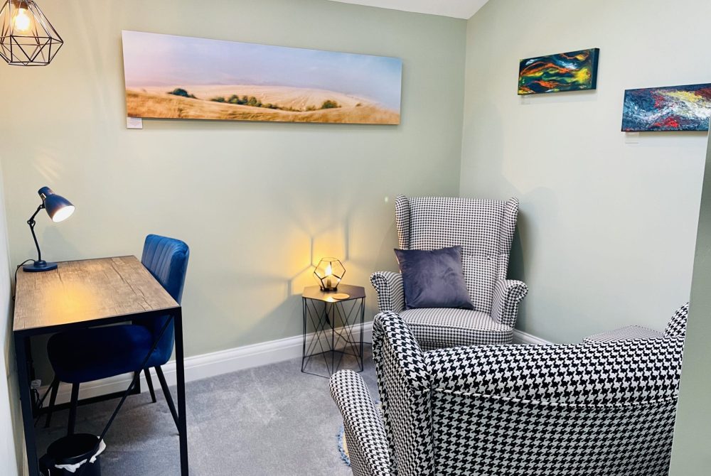 Rosemary Counselling room to rent in Nottingham – ground floor counselling room